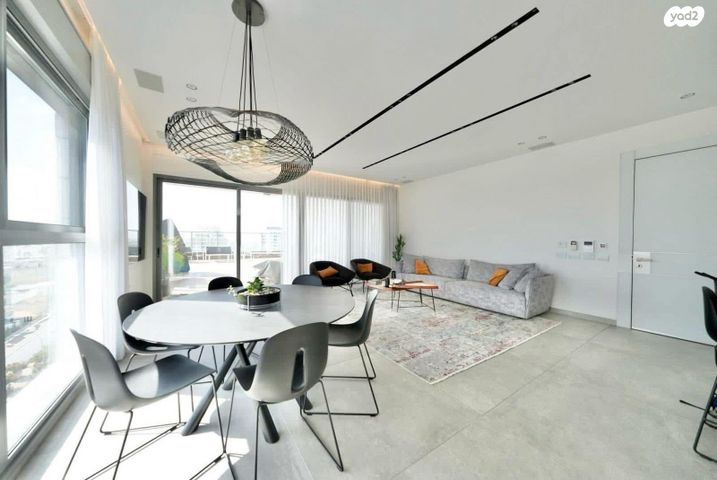 גג/ פנטהאוז, שולמית אלוני, נחלת יהודה, ראשון לציון