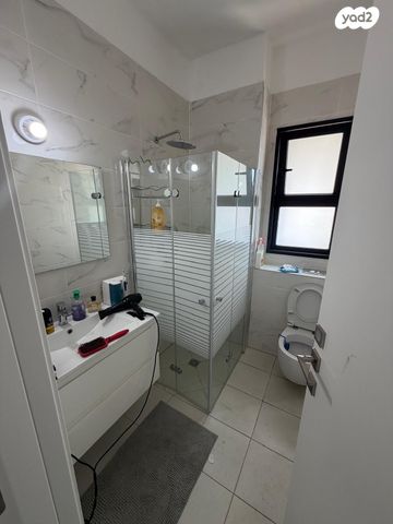 דירה, אמנון ליפקין שחק, נוף הטיילת, נתניה