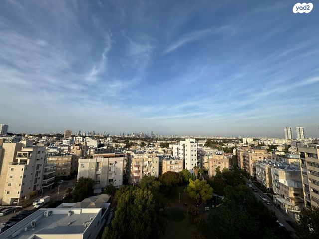 גג/ פנטהאוז, רוטשילד 3, גרין ועם, חולון