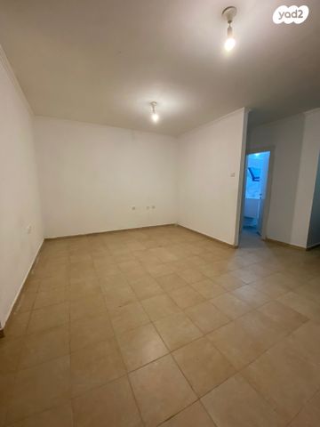 דירה, נווה זאב, נאות אילן, באר שבע