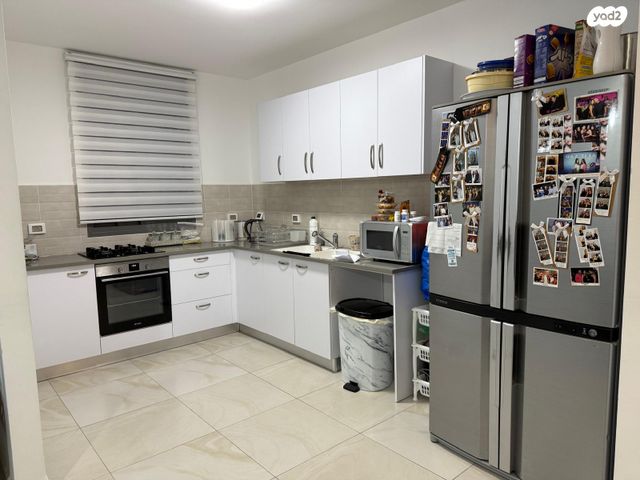 דירה, שלום דנינו, נתיבות מערב, נתיבות