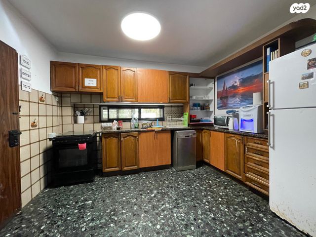 דו משפחתי, שיכוני מזרחי, כפר סבא