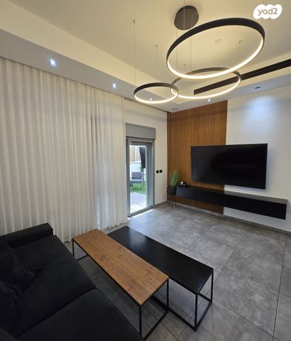 דירת גן, דרך האילנות, גדרה מזרח, גדרה