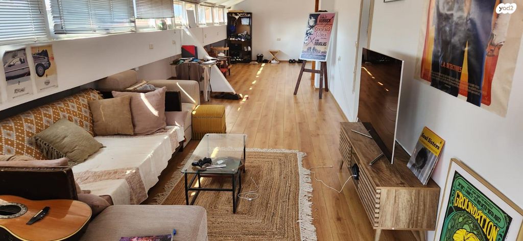 דירה, אמזלג, נווה צדק, תל אביב יפו