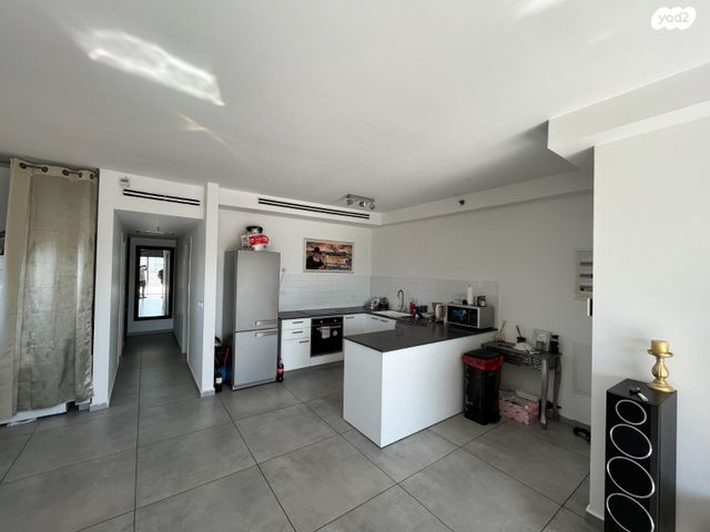 דירה, רמב"ם 13, הגבול רוטשילד, בת ים