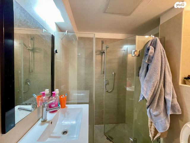 דירה, שדרות הנשיא השישי, קרית הלאום, ירושלים