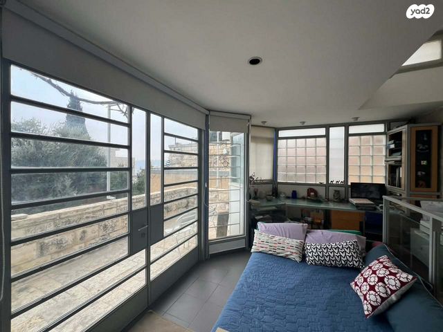 גבעת חנניה, אבו תור