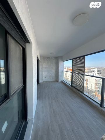 דירה, אשכולות, עמק הכרמל, נשר