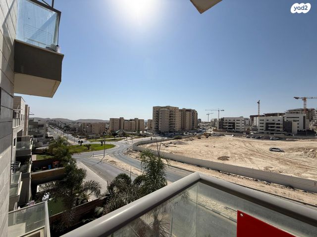 הרבי מלובאוויטש 33