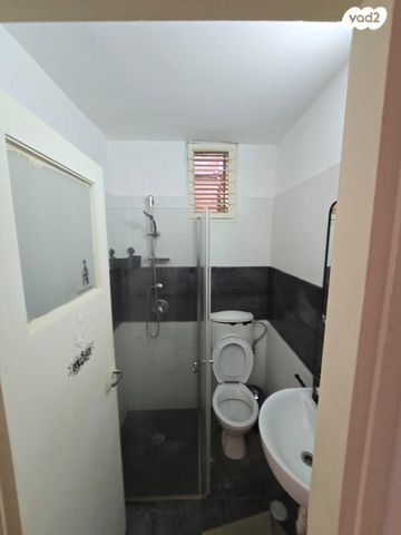 דירה, שמעון בר גיורא, שכונה ד', באר שבע