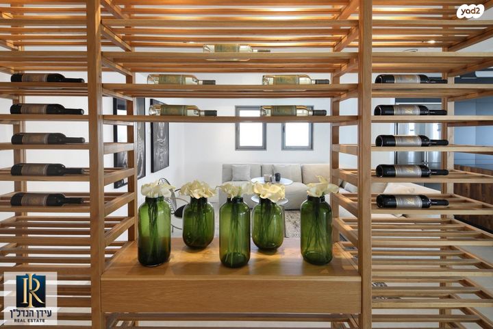 גג/ פנטהאוז, נוף הטיילת, נתניה