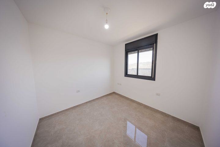 גג/ פנטהאוז, רועי קליין, בית שמש