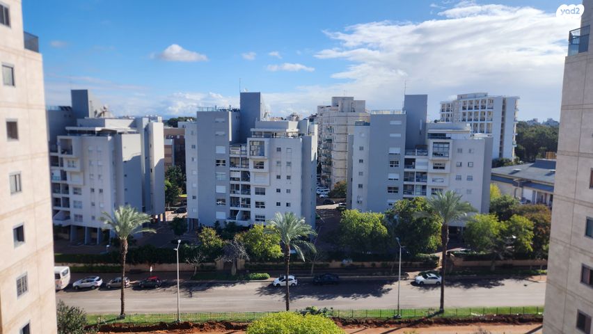 דירה, דרך דגניה 44, קרית השרון, נתניה