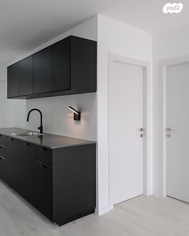 דירה, מעפילי אגוז, תל אביב יפו