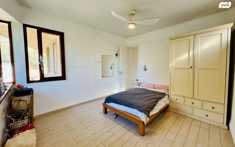 בית פרטי/ קוטג', ראש פינה