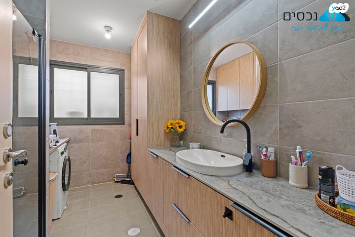 דירת גן, גולדה מאיר, מורשת, מודיעין מכבים רעות