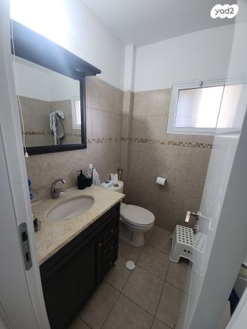 דירה, יונה צבי פיינשטיין, מישור הנוף, ראשון לציון