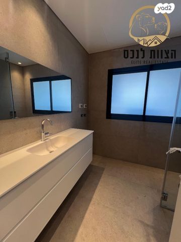 גג/ פנטהאוז, בת ים