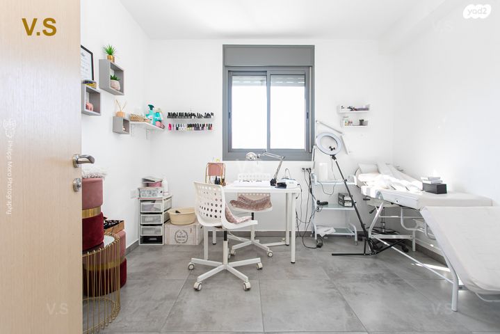 דירה, הגל, החותרים, טירת כרמל