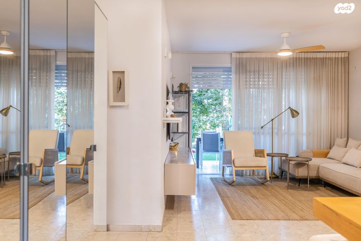 דירת גן, סשה ארגוב, נווה זמר, רעננה