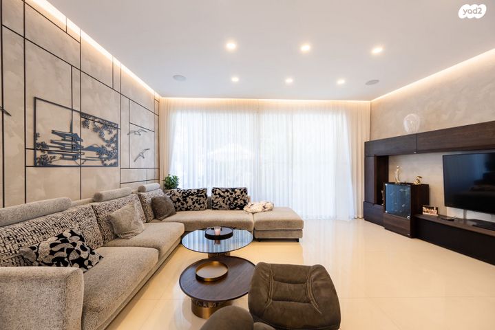 בית פרטי/ קוטג', יוסף קארו, פתח תקווה