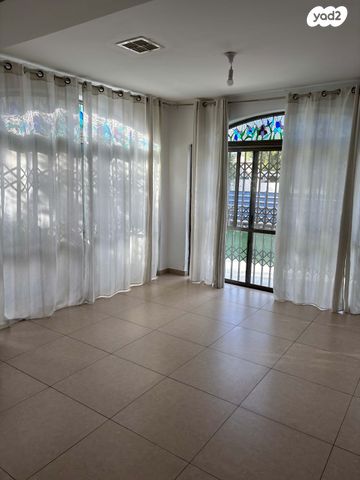 בית פרטי/ קוטג', שאר העיר, עומר