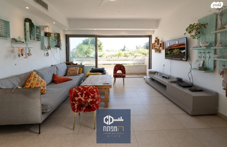 גג/ פנטהאוז, הרצליה הירוקה, נווה עובד, הרצליה