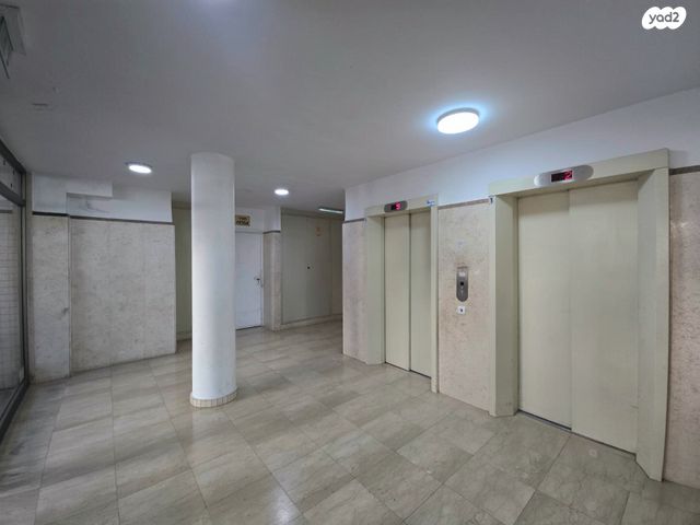 דירה, רעננה