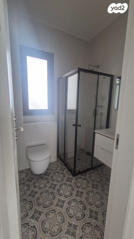 דירה, אמנון ליפקין שחק, נוף הטיילת, נתניה