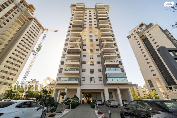 דירה, לודיוב 1, נווה גן, פתח תקווה