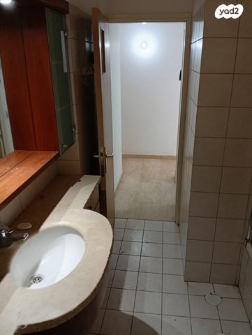 דירה, מוטה גור, קרית אילון, חולון