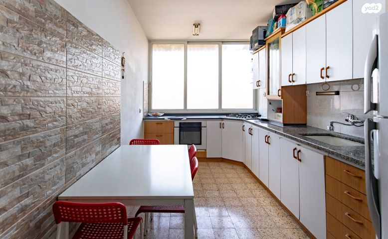 דירה, יהודה הלוי, פתח תקווה