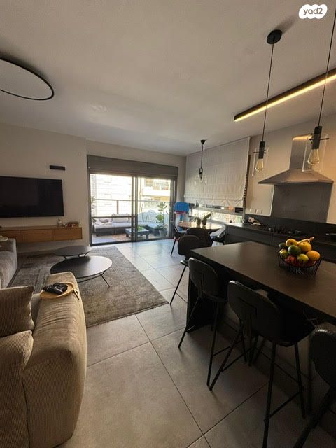 דירה, מרום נווה, רמת יצחק, רמת גן