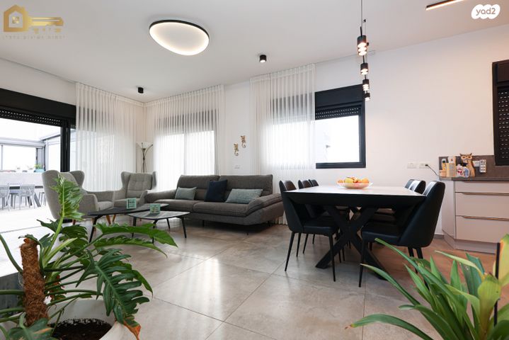 גג/ פנטהאוז, הרצליה