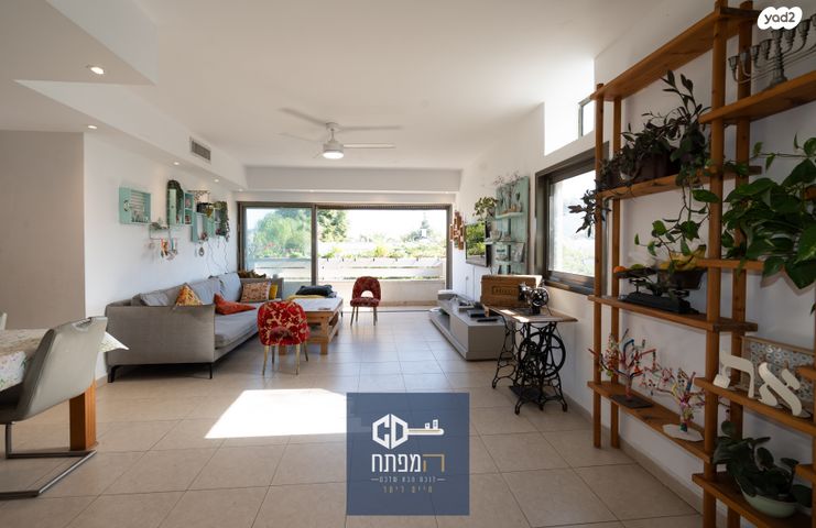 גג/ פנטהאוז, הרצליה הירוקה, נווה עובד, הרצליה