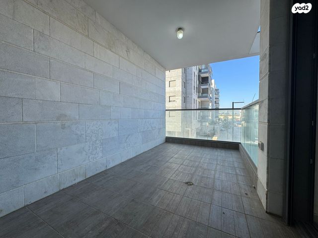 דירה, יעקב אבינו, אחיסמך, לוד