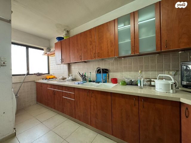 גג/ פנטהאוז, רוטשילד 3, גרין ועם, חולון