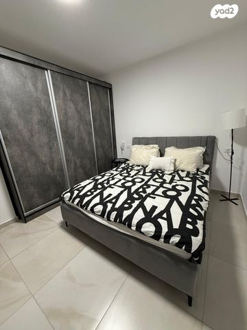 דירה, שלום דנינו, נתיבות מערב, נתיבות