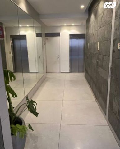 דירה, עוזיאל, תל גנים, רמת גן