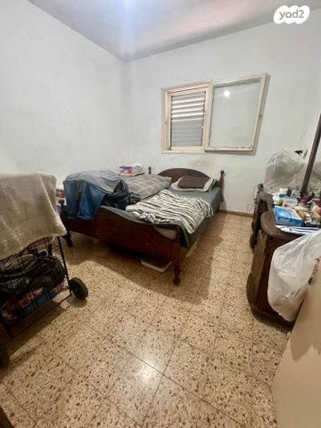 דירה, ש"י עגנון, עפולה