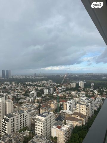 דירה, רש"י, נחלת גנים, רמת גן