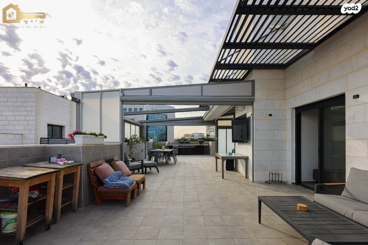 גג/ פנטהאוז, הרצליה