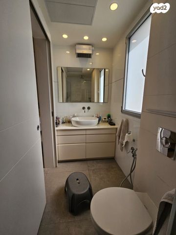 דירה, מרכז, הרצליה