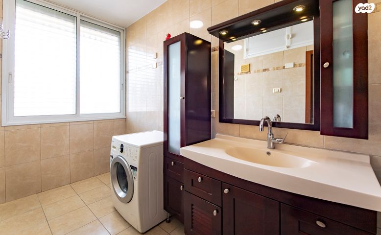 דירה, יהודה הלוי, פתח תקווה