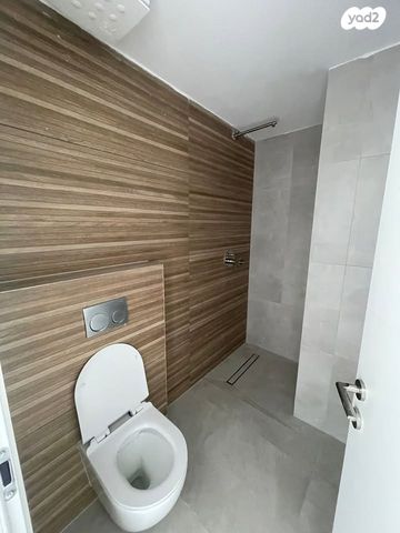 דירה, הרב יצחק ידידיה פרנקל, פלורנטין, תל אביב יפו