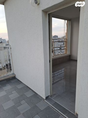 דירה, נתניה