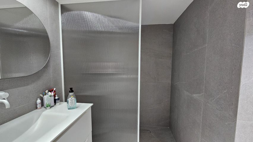 דירה, אלון, רמת השרון