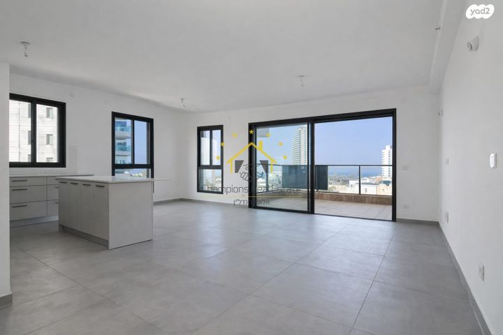 אמנון ליפקין שחק 