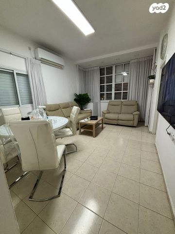 דירה, אסירי ציון, קרית שלום, תל אביב יפו