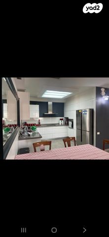 דירה, יעל רום, הדר המושבות החדשה / אם המושבות החדשה, פתח תקווה